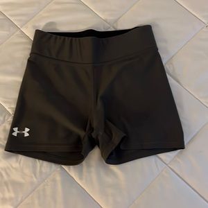 Lightly used under armor biker shorts